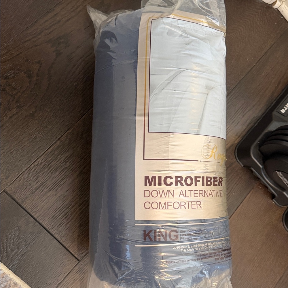 NEW! Royal Luxe microfiber down alternative comforter